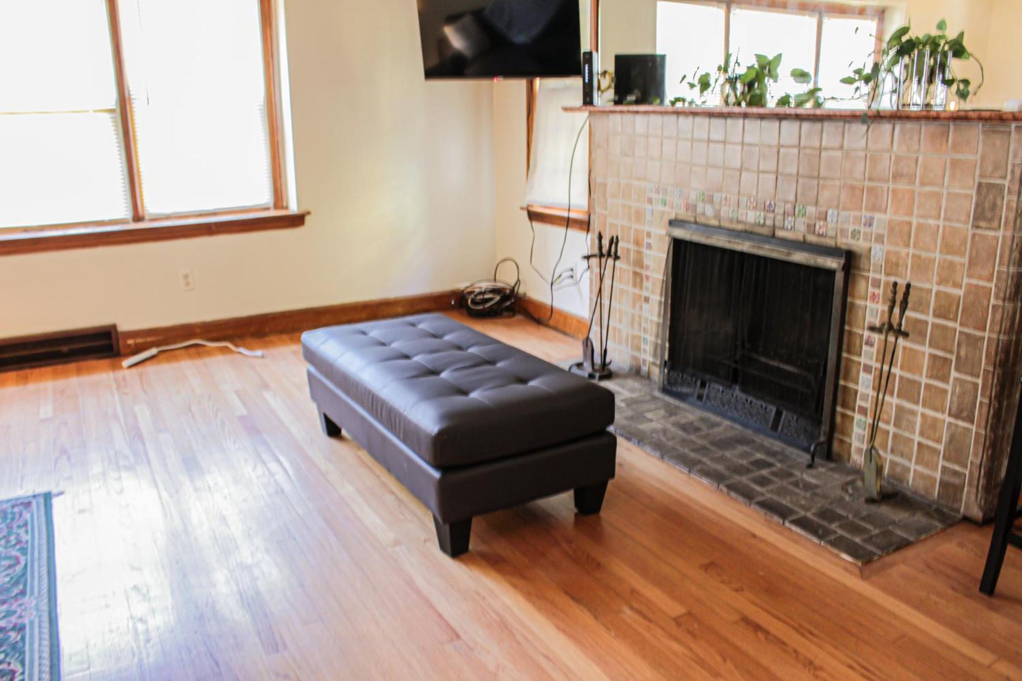 Master Bedroom In Home Away From Home Detroit Ngoại thất bức ảnh